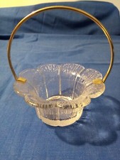 CESTINO VETRO TRASPARENTE LAVORATO MANICO DORATO  VINTAGE (s13)