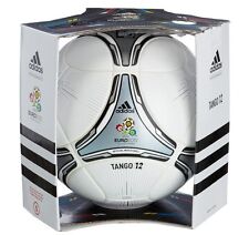 Calcio Adidas Match Ball Tango