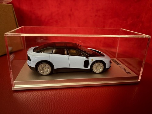 Modellini ferrari luce - luce, 1:43