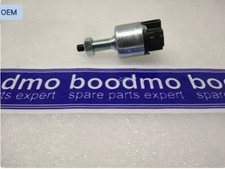 OEM Mahindra Roxor 1st Gen. 2.5L 2010 - 2020 Diesel - ''Interruttore freno''