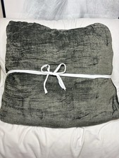 West Elm Chenille Tack Stitch Quilt  Dark Olive · King/Cal. King