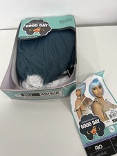 Vanessa Rio Ash Blue Wig med