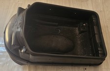 Carena Plastica Vano Sotto Sella Suzuki Burgman 250/400 1999 2001 2002