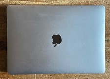 Apple MacBook Air in ottime condizioni, carica batteria con cavo in tessuto