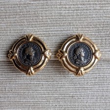 Vogue Bijoux Orecchini Vintage con Moneta