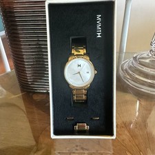 Orologio MVMT Gold Pearl, mai indossato, con scatola, etichette e documenti - necessita di batteria