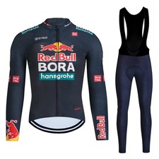 Set da ciclismo invernale con logo Red Bull Bora team