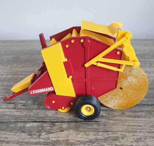 Britains 9532 farmhand - britains,