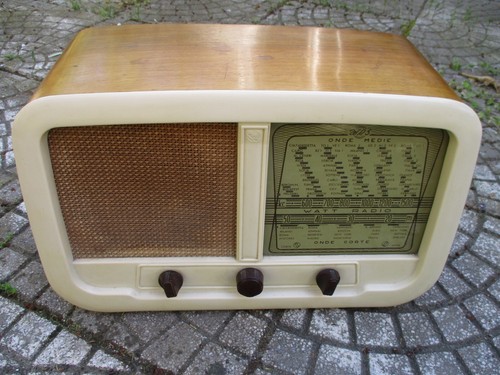 Apparecchio radio watt - apparecchio,