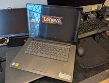 Pc portatile i5 16 gb ram ddr4 512 HD schermo rotto ma funzionante