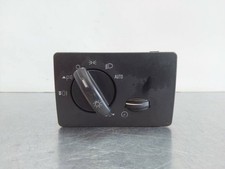 7M5T13A024JA devio leva luci