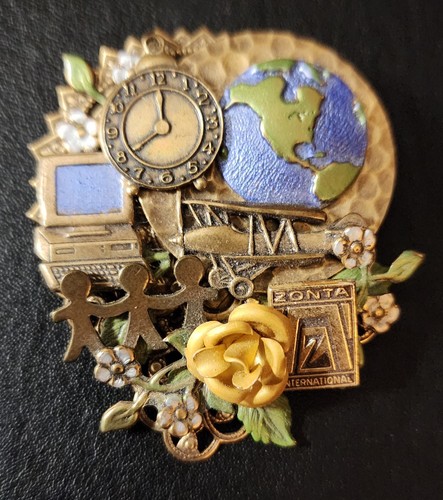 Spilla collage - , zonta