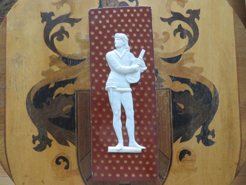 Targa musicista medievale