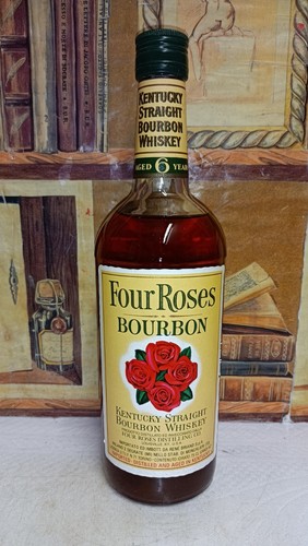 Four roses bourbon whiskey - four,