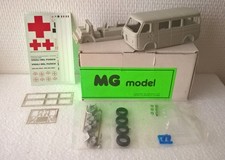 1-43 Fiat 238 Ambulanza Vigili