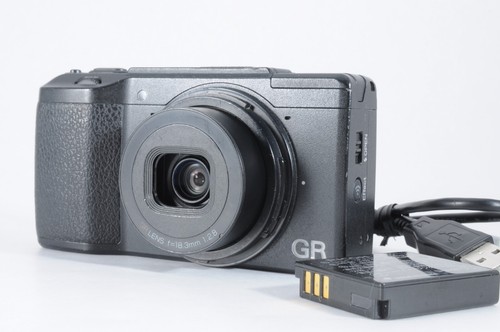 Fotocamera compatta ricoh - compatta,
