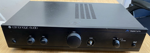 Cambridge audio v2 - cambridge, a1