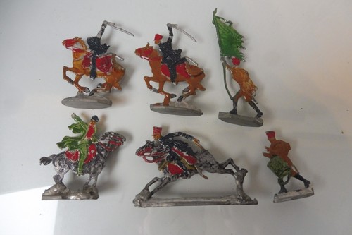 Molto vecchio figurine - molto, in