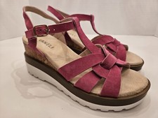 Vaneli Women's New in Box Carly T-Strap Sandals Fuchsia Suede Sz 7N $38