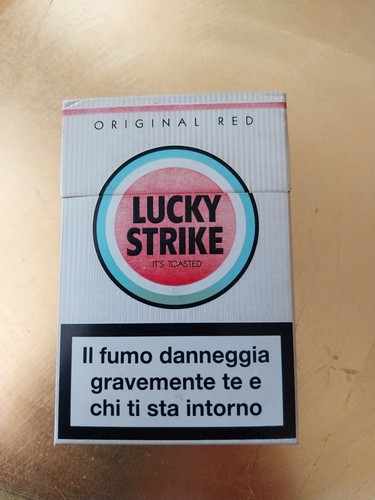 Pacchetto vuoto lucky strike - pacchetto,