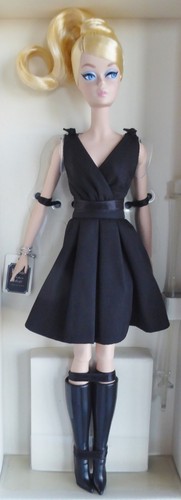 Barbie classico abito nero
