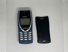 Nokia 8210 telefono cellulare