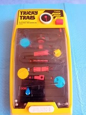 TRICKY TRAPS TOMY Gioco