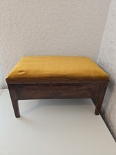 Poggiapiedi portaoggetti