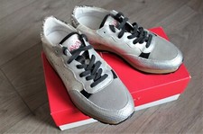 Scarpe da ginnastica Ishikawa in pelle argento, 39/6, NUOVE!