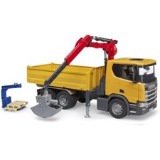 BRUDER 03551 - Scania Super 560R Camion da cantiere con gru di carico e 2 pallet