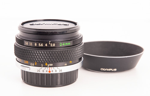 Olympus zuiko f 2 - 24, f/2.8