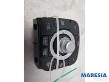 Monitor Navigationssystem Renault Megane III Grandtour KZ 253B00345R P23040477