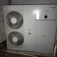 Pompa di Calore  Daikin EWYQ011ACV3P