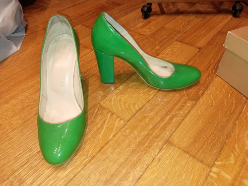 Décolleté verde tacco largo