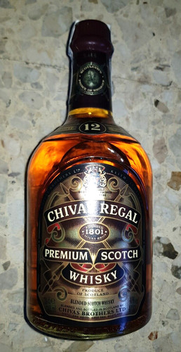 Chivas regal premium - -,