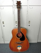 Chitarra acustica Yamaha