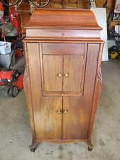 VICTOR VICTROLA MODEL VV-XVI