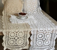 Runner/Topper/Doily vintage