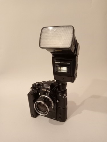 Nikon con 35mm flash - f3, +