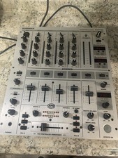 Behringer DJX700 Mixer DJ