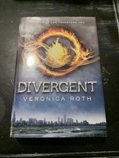 Divergent by Veronica Roth