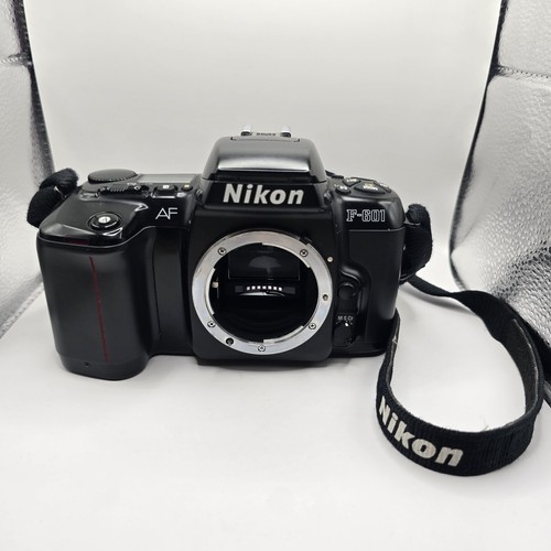 Nikon 601 quartz date 35mm - quartz,