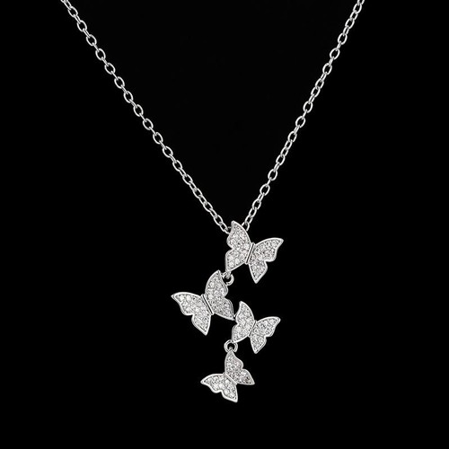 Collana con ciondolo - , in