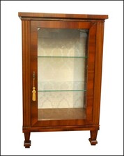 Vetrinetta in stile direttorio artigianale con stoffa fiorata