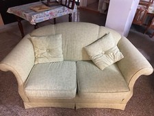 Coppia divani in tessuto artigianali , come nuovi 