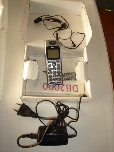 Telefono cellulare - , da