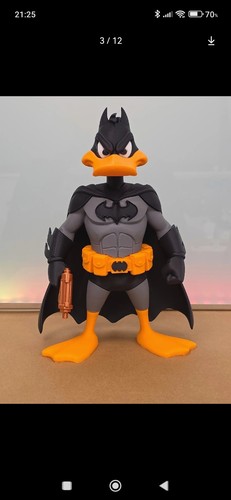 Action figure daffy duck - action,