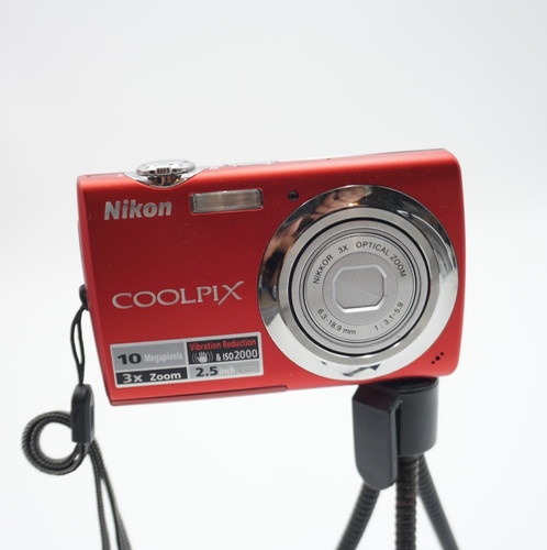 Nikon coolpix s220 - nikon,