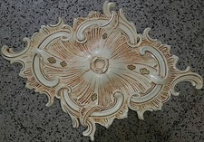 Rosoni in gesso decorati a