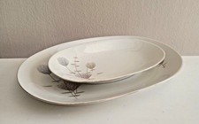 Due vassoi da portata realizzati in fine porcellana tedesca Bareuther Bavaria.